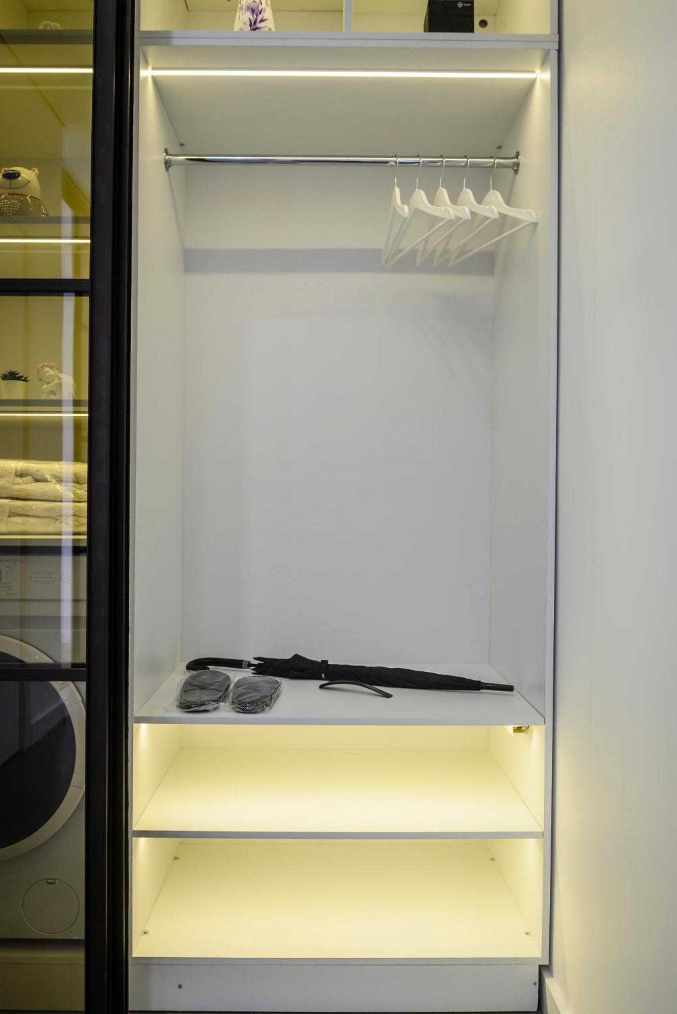 Five Business-Class Rooms In R-House Near Mega Center Almaty Eksteriør bilde