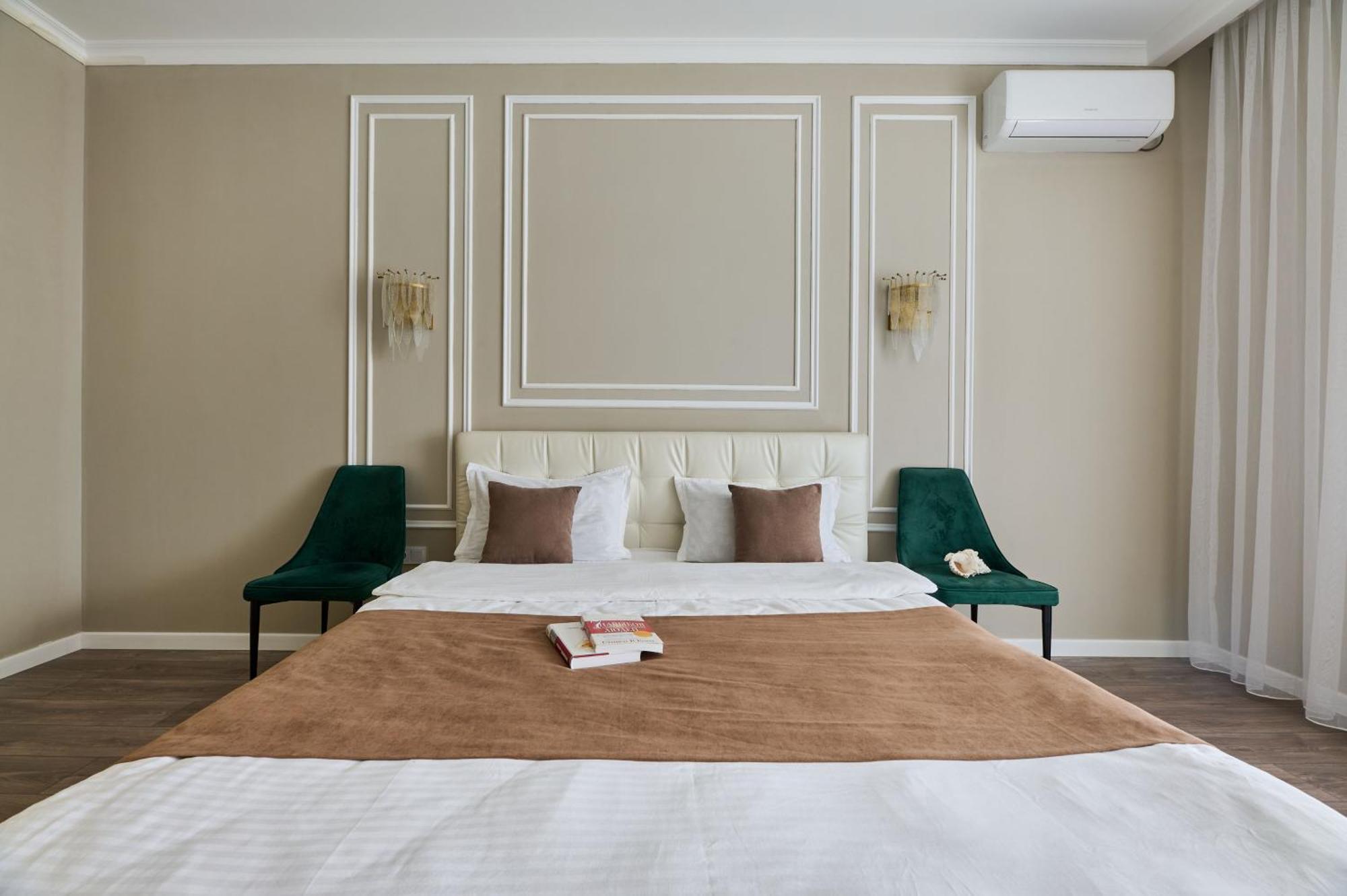 Five Business-Class Rooms In R-House Near Mega Center Almaty Eksteriør bilde
