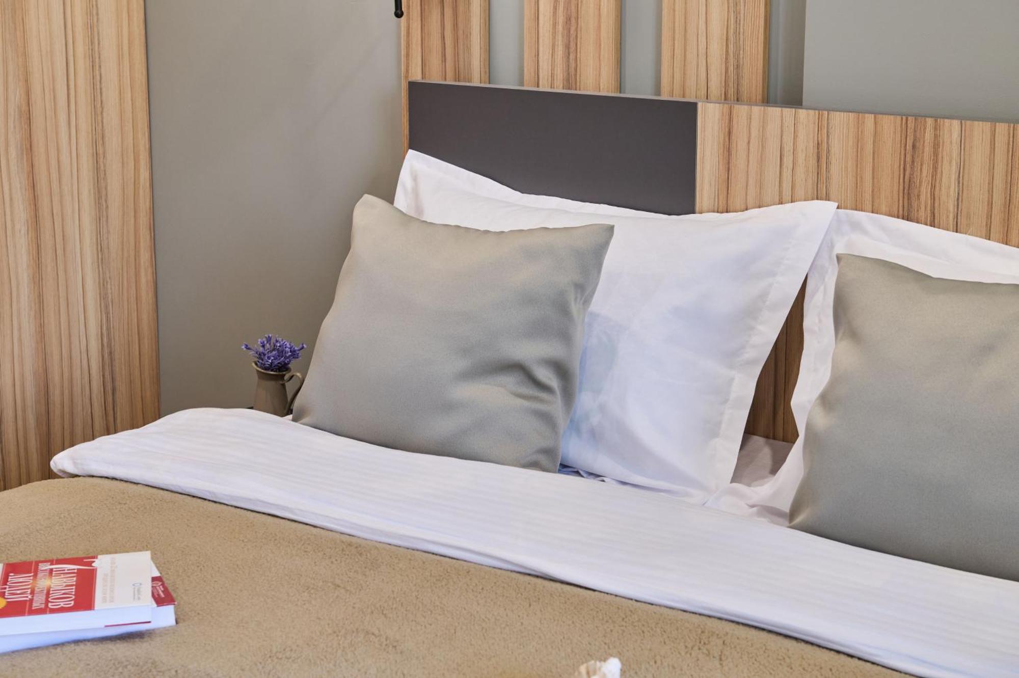 Five Business-Class Rooms In R-House Near Mega Center Almaty Eksteriør bilde